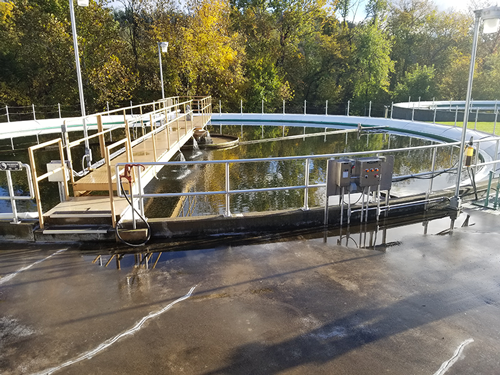 wastewater-secondary-clarifiers midgeflies-disc-filter
